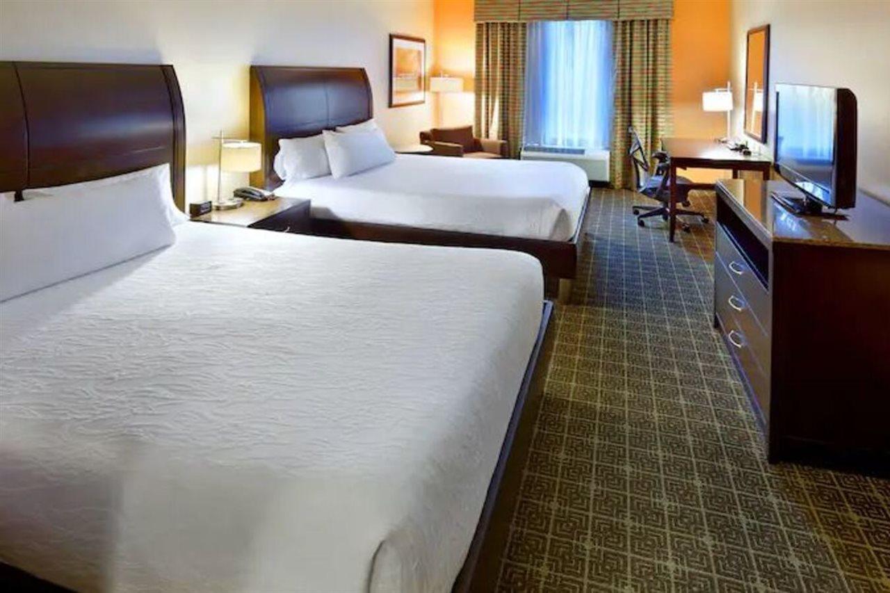 Hilton Garden Inn Springfield Exterior foto