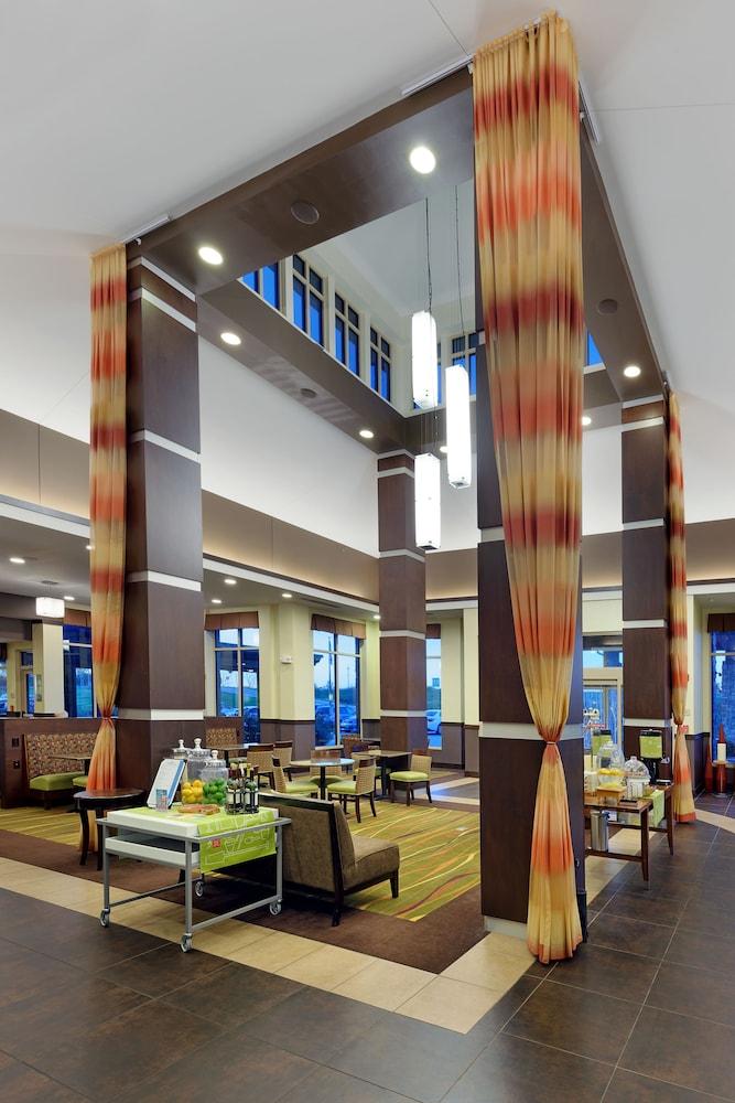 Hilton Garden Inn Springfield Exterior foto
