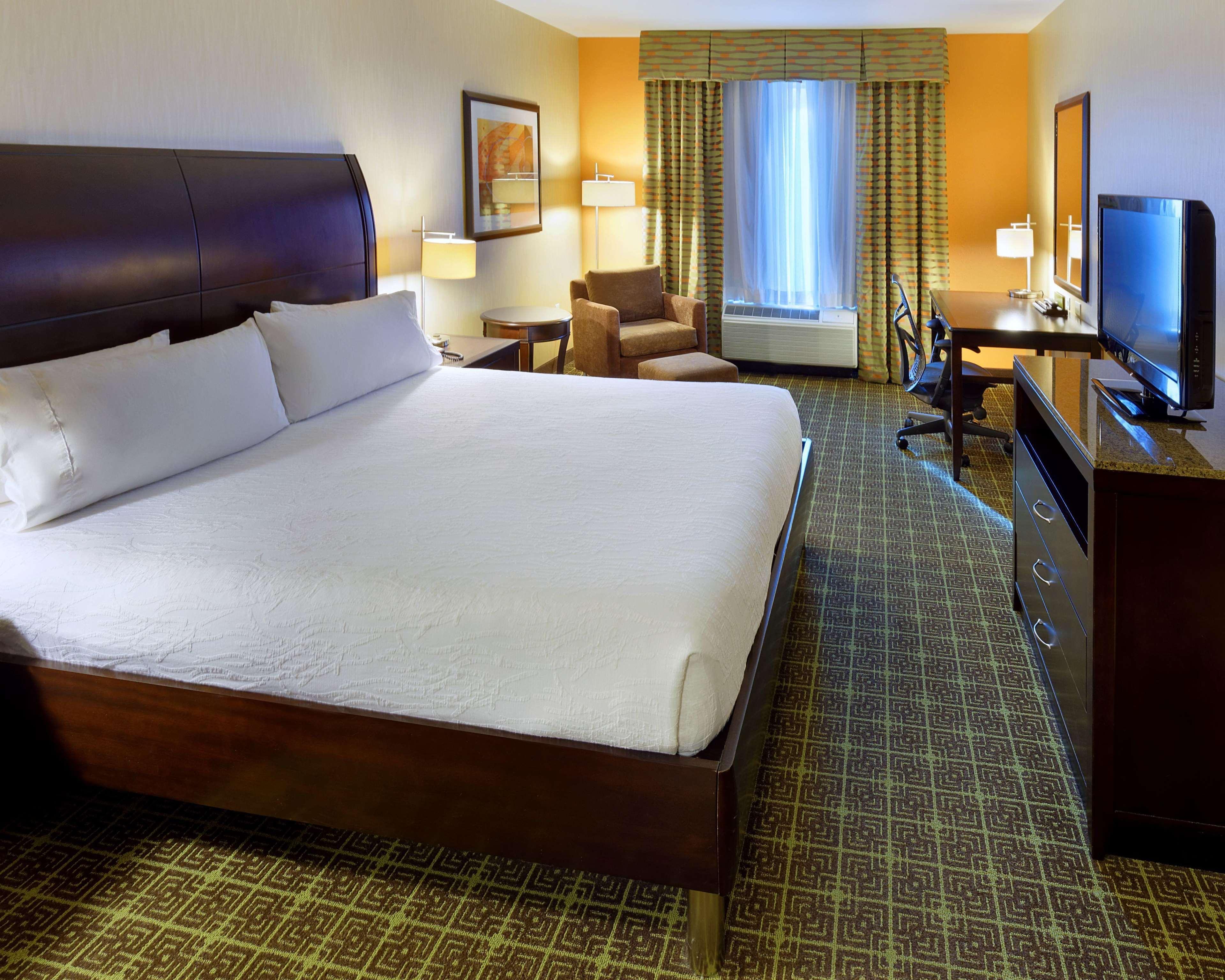 Hilton Garden Inn Springfield Exterior foto