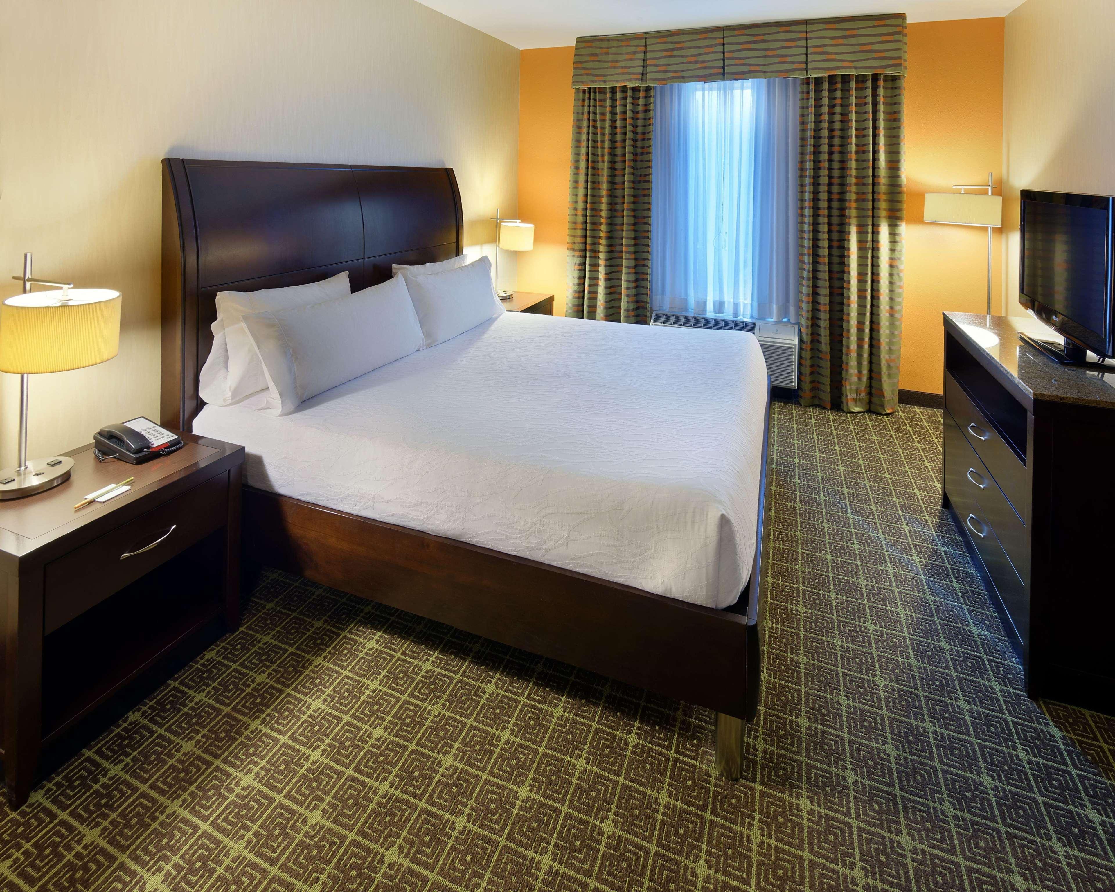 Hilton Garden Inn Springfield Exterior foto