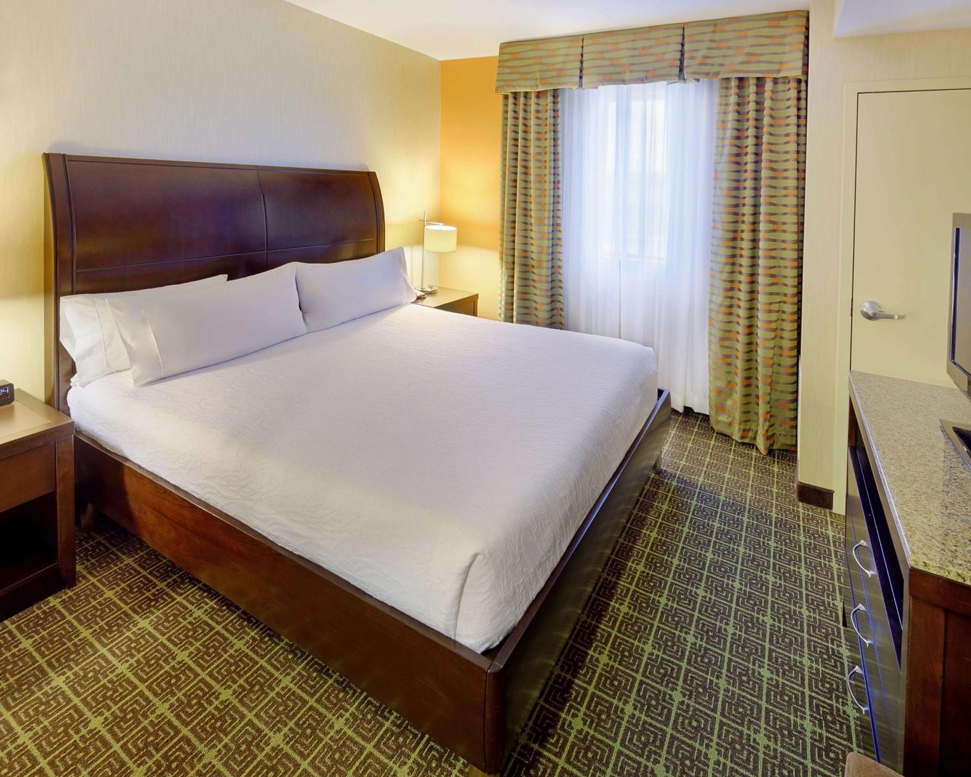 Hilton Garden Inn Springfield Exterior foto