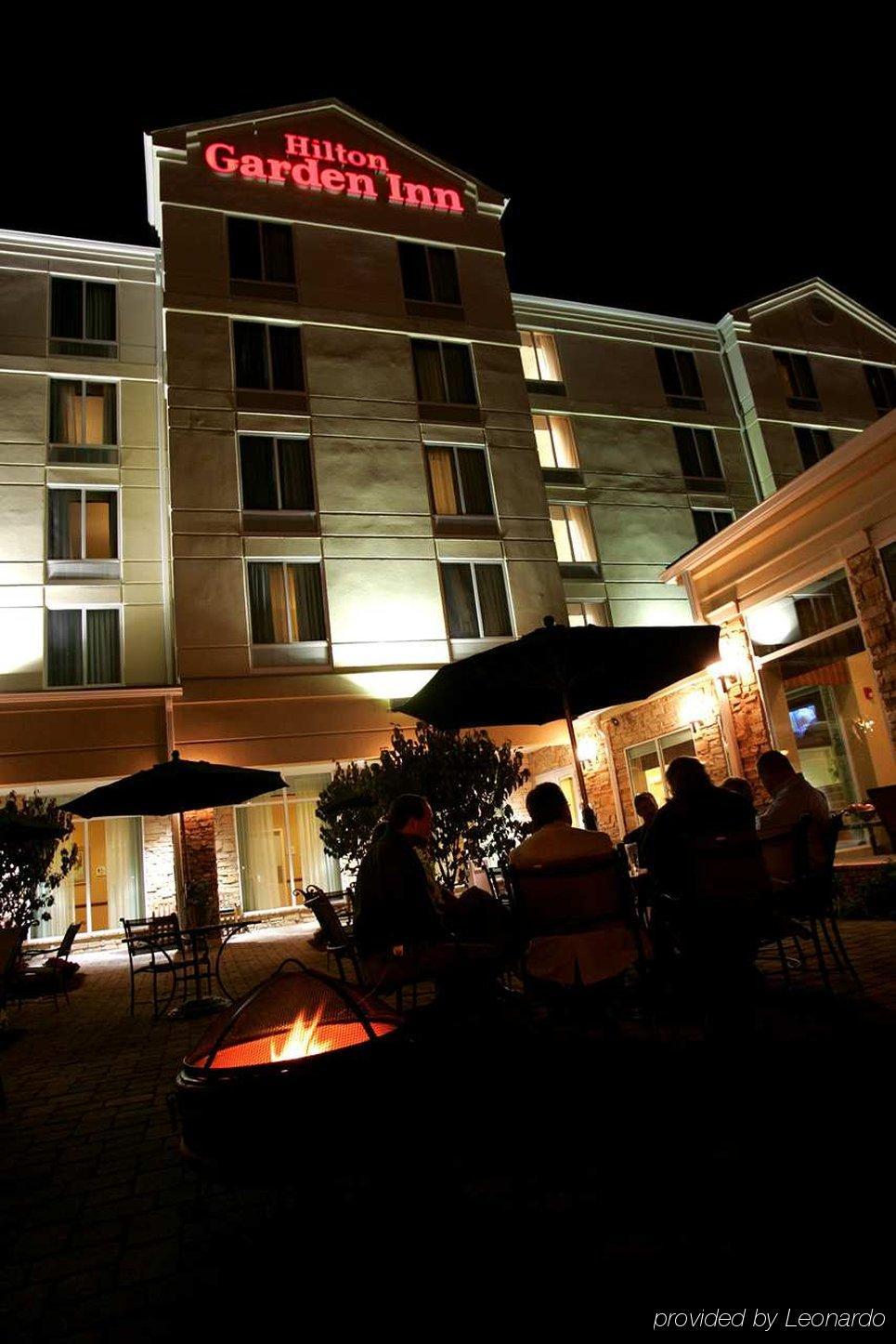 Hilton Garden Inn Springfield Exterior foto