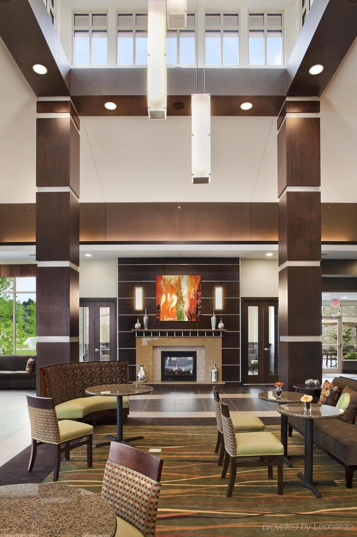 Hilton Garden Inn Springfield Exterior foto