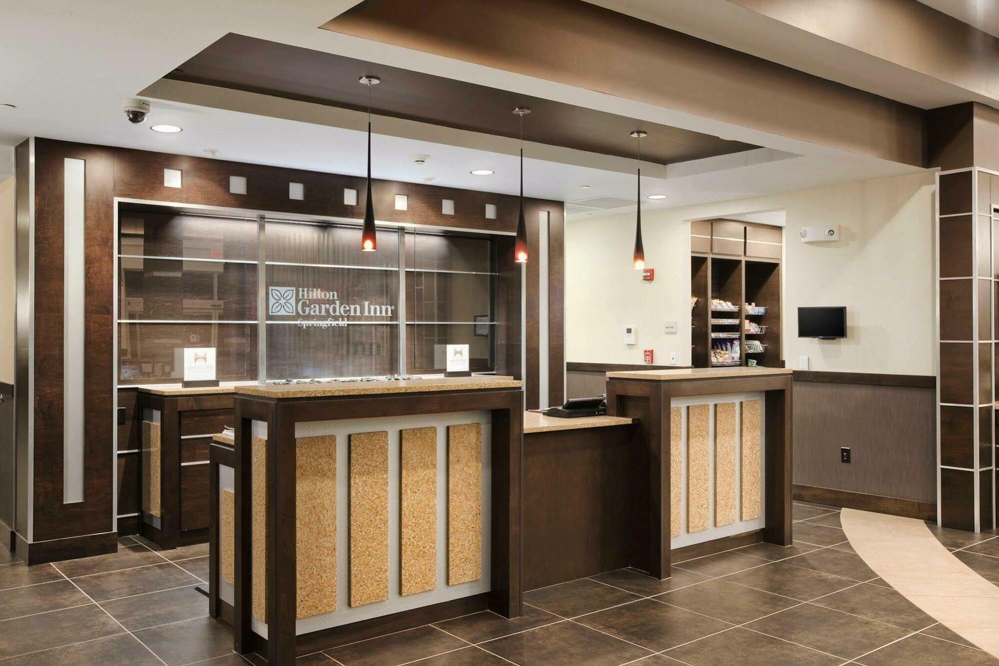 Hilton Garden Inn Springfield Exterior foto